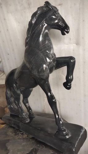 Plain Polished Black Marble Horse Statue For Interior Decor, Home, Gifting