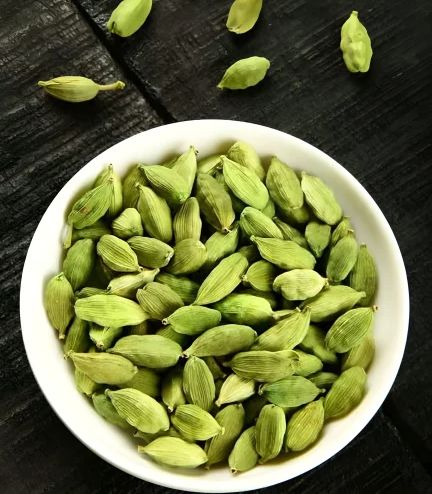 8 Mm Bold Green Cardamom For Spices, Food Medicine