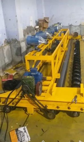 Concrete Roller Screed Paver Machine For Road Construction Work