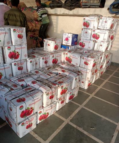 Natural fresh pomegranate, Color : Red, Packaging Type : Paper Box