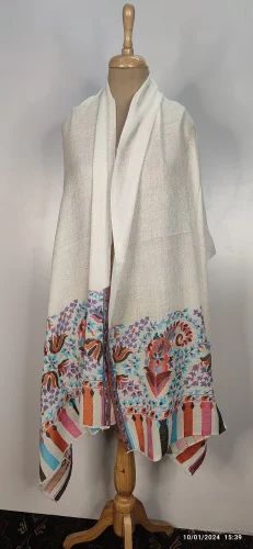 Ladies Casual Wear Woolen Shawl, Packaging Type : PP Bag