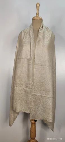 Ladies Beige Printed Woolen Stole, Technics : Machine Made