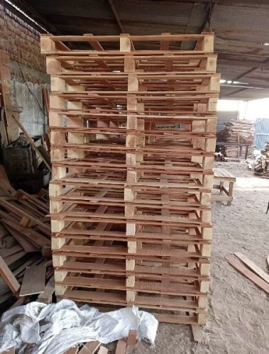 Wooden Pallets for Packaging Use, Industrial Use, Warehouse, Storage, Transportation