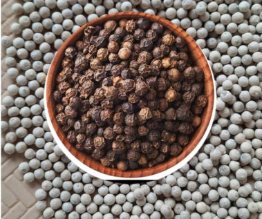 Natural Pepper Corn, Packaging Size : 250g 500g Food Grade