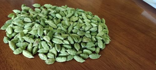 Raw Regular 7.5-8 Mm Green Cardamom For Food Medicine