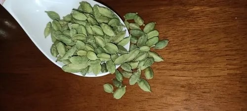 Raw Regular 7.5 Mm Green Cardamom For Food Medicine