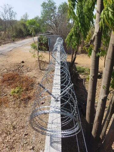 Metal Boundary Fencing