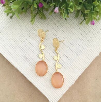 Bhavika Wavy Drop Earring