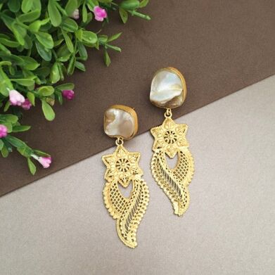 Golden Mesh Mop Drop Earring