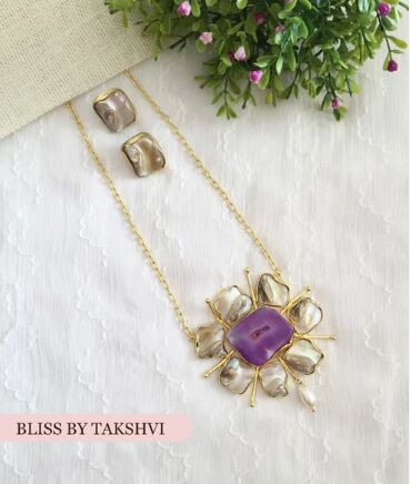 Gopika Mop Chain Pendant Set