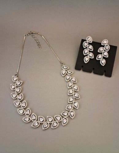 Zevarly Floral Ad Necklace Set