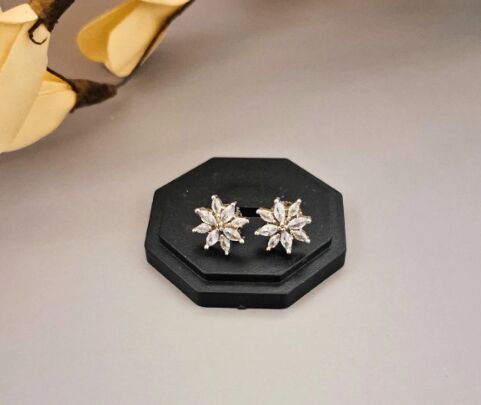 Zevarly Iliana Exclusive Swaroski Cz Stud Earrings