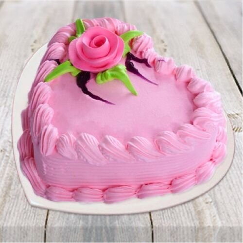 Strawberry Love Cake for Refrigeration
