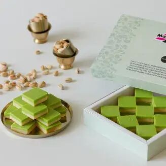 Pista Burfi, Packaging Size : 1kg, 500gm