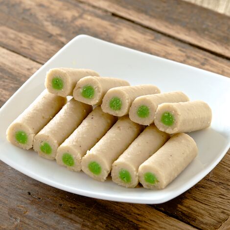 Kaju Pista Rolls