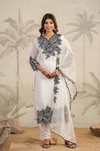 Ladies Organza Kurta, Pant And Dupatta Set