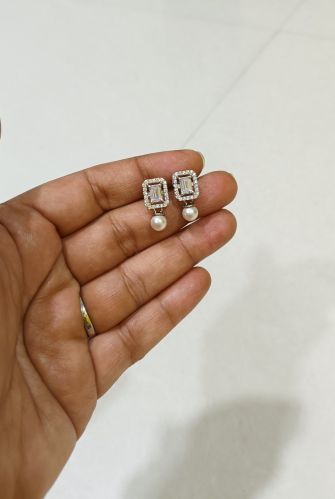 Evimeria Polished 925 Silver Minimal Earring Modern, Gender : Female