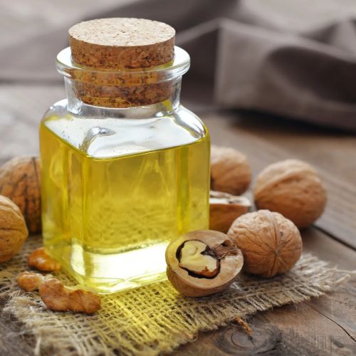 Organic Walnut Oil, Color : Pale Yellow 90%, Packaging Type : Plastic Bottle