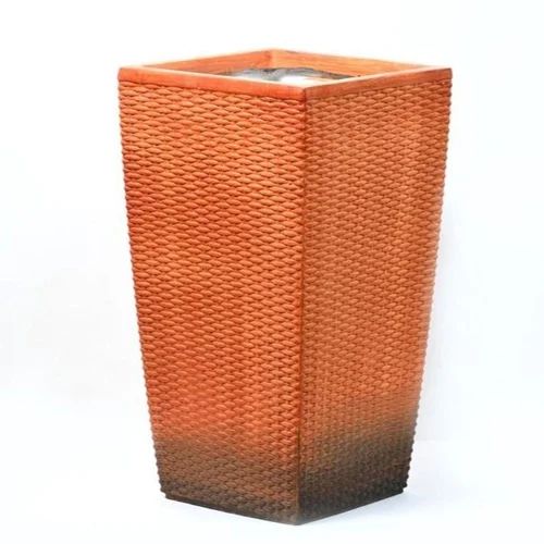 Plain Polished FRP Orange Planter Modern For Plantation