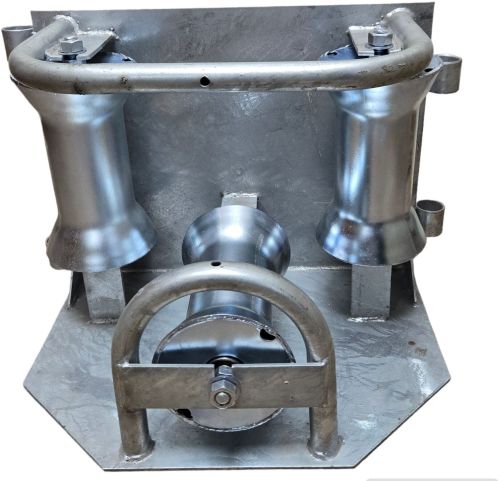 Mild Steel Triple Corner Stand Type 1, Color : Silver