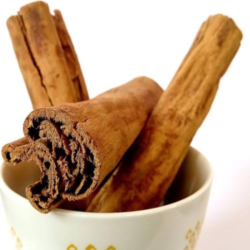 Raw Organic Cinnamon Sticks, Color : Brown, Grade Standard : Food Grade For Cooking