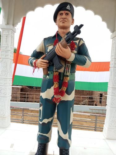 Polished Marble Army Human Statue, Packaging Type : Multicolors