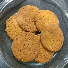Baked Methi Mathri, Color : Brown, Certification : FSSAI Certified, Taste : Salty