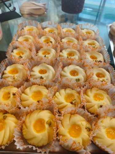 Mango Sandesh, Color : Yellow, Taste : Sweet