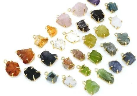 Plain Multicolor Gemstone Pendant 0-15mm, Packaging Type : Plastic Box, Specialities : Rust Free