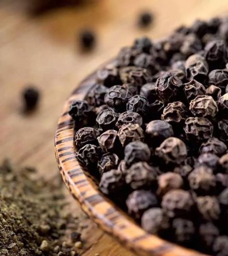 Black Peppercorns, Cultivation Type : Natural