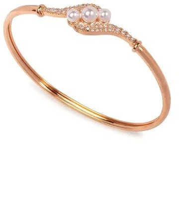 Polished Metal Ladies Imitation Bracelet, Color : Golden