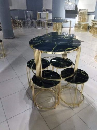 Plain Polished Wood Antique Coffee Table, Shape : Round