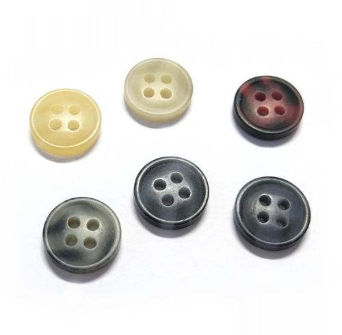 Plain Polished Round Polyester Button, Color : Multicolor for Garments