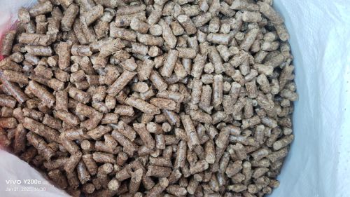 Solid Pine Wood biomass pallets, Packaging Type : Brown for Industrial