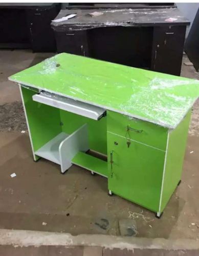 Plain Polished office table, Packaging Type : green