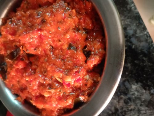 Common Pickles, Certification : Fssai Certified for Spicy