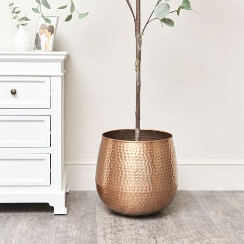 Polished Copper Metal Hammered Planter, Shape : Round, Packaging Type : Wooden Box, Portable Style : Standing