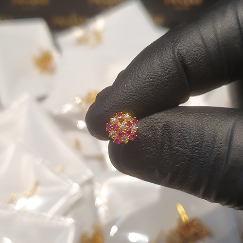 Yuvora Gold Unique Nose Pin, Color : Golden, Gold Purity : 20K