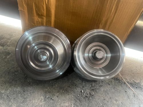 Silver Dona 7 Inch Disposable Paper Bowl