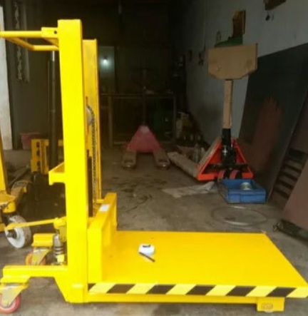 Hydraulic Mini Platform Stacker, Power Source : Manual for Moving Goods