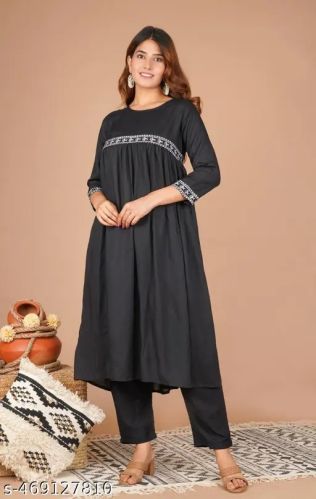 Women Viscose Rayon Kurta Pant Set, Neck Style : Round