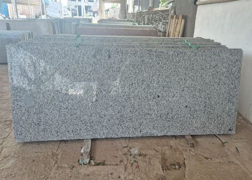 P White Granite Slab, Thickness : 2 Cm