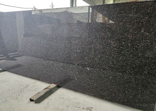 Z Brown Granite Slab, Thickness : 2 Cm