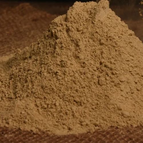 Brown Bentonite Powder 8-12%, Purity : 99%