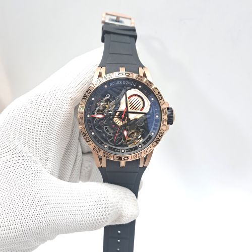 Roger Dubuis Rose Gold Black Dial Black Rubber Swiss Automatic Watch
