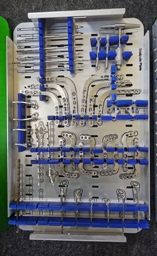 SS TITANIUM Orthopedic & Spine Trauma Implants