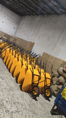 Wheel Barrow, Weight Capacity : Up To 200 Lbs