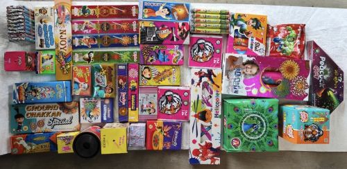 Polished Gifts Items, Packaging Type : Paper Box