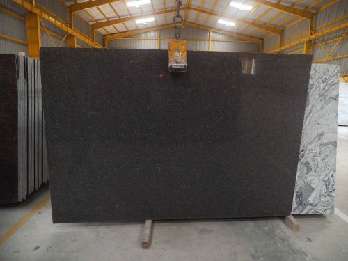Black Absolute Premium Granite Slab, Thickness : 16 To 26 Mm