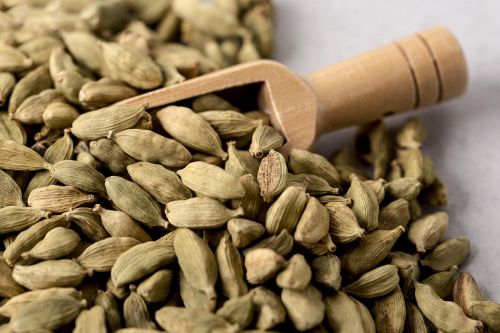Green Cardamom, Packaging Size : 25Kg, 50Kg